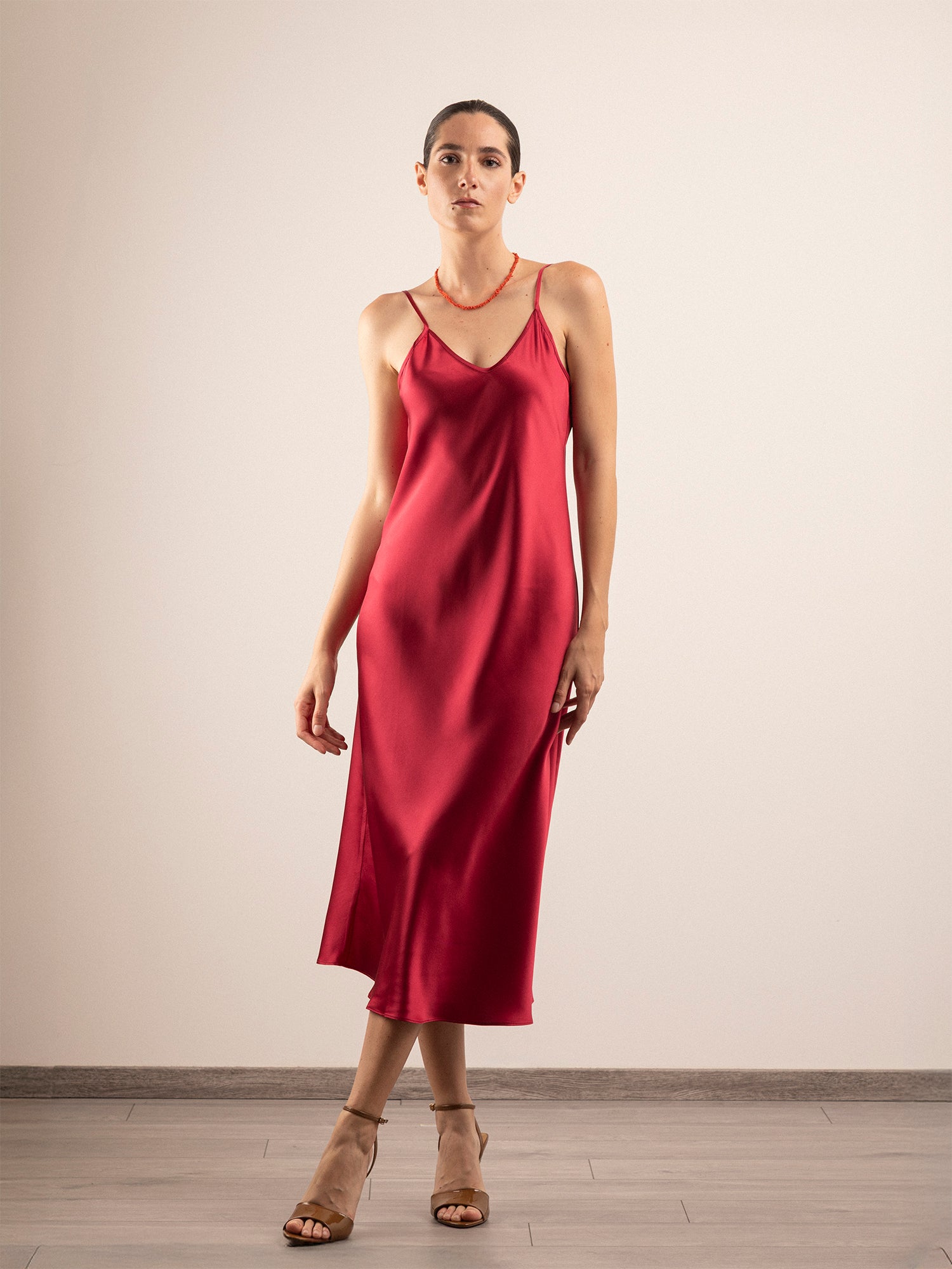 Abito Sottoveste Lungo in Seta con Spalline Incrociabili - Rosso Bordeaux