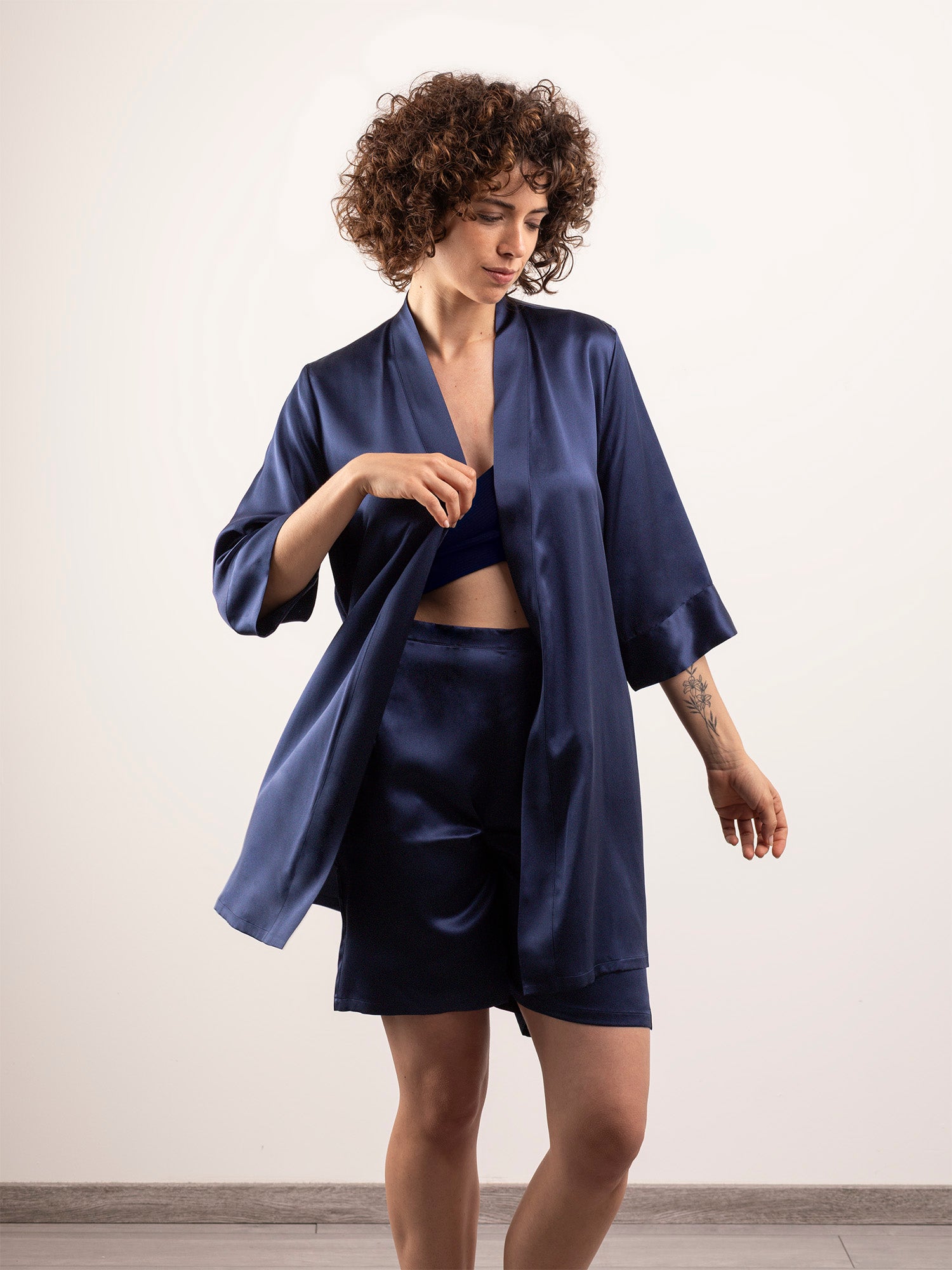 Kimono Corto in Seta con Cintura - Blu Notte