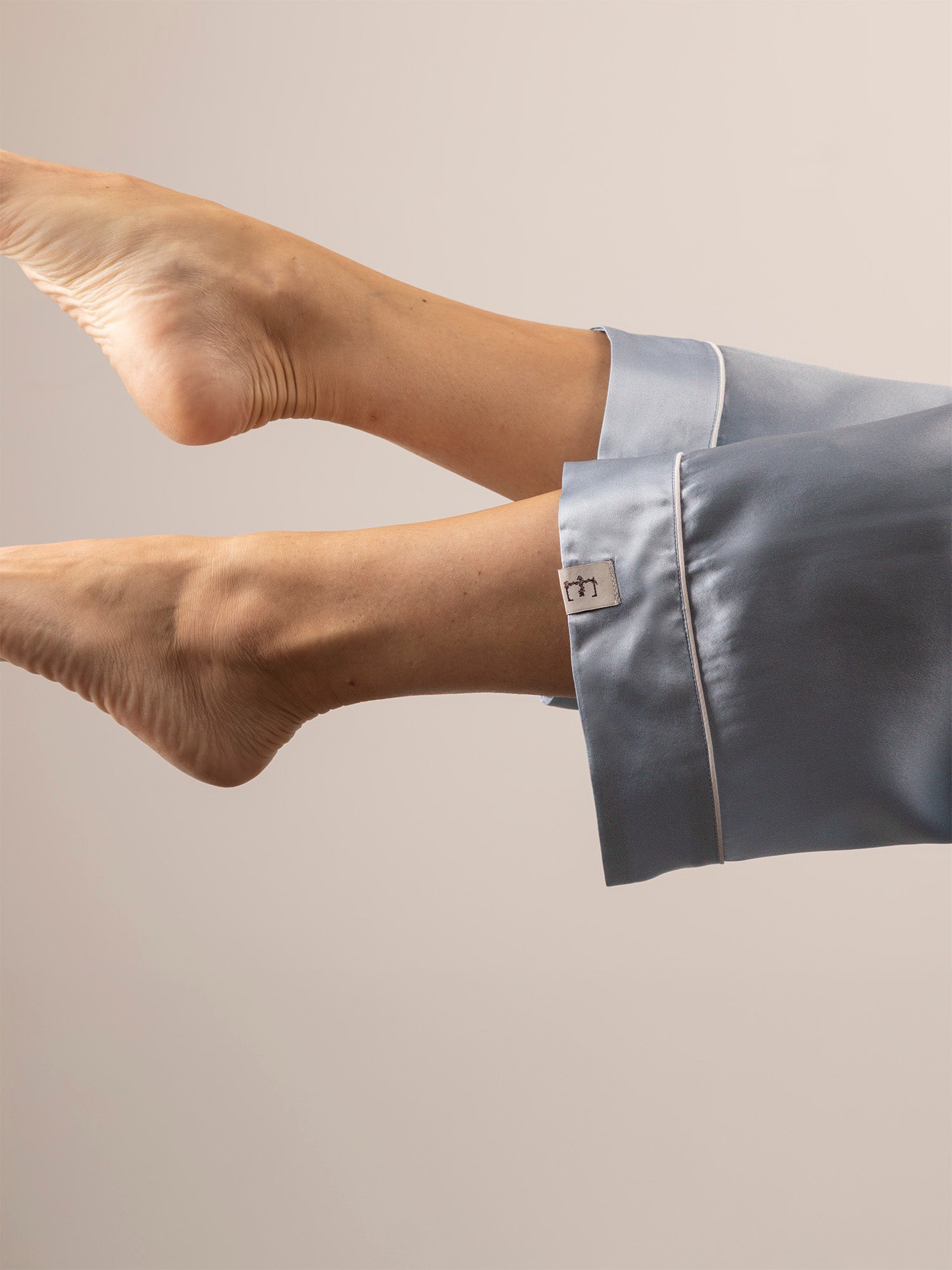 Pantalone Lungo in Seta con Profili Colore - Azzurro Polvere