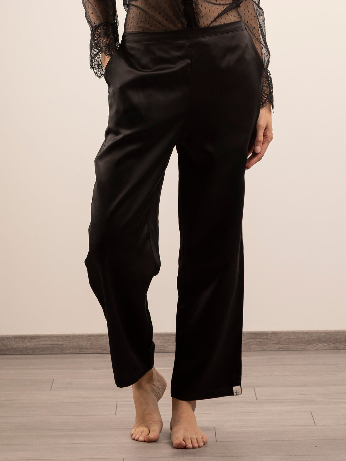 Pantalone Lungo in Seta con Tasche - Nero Onice