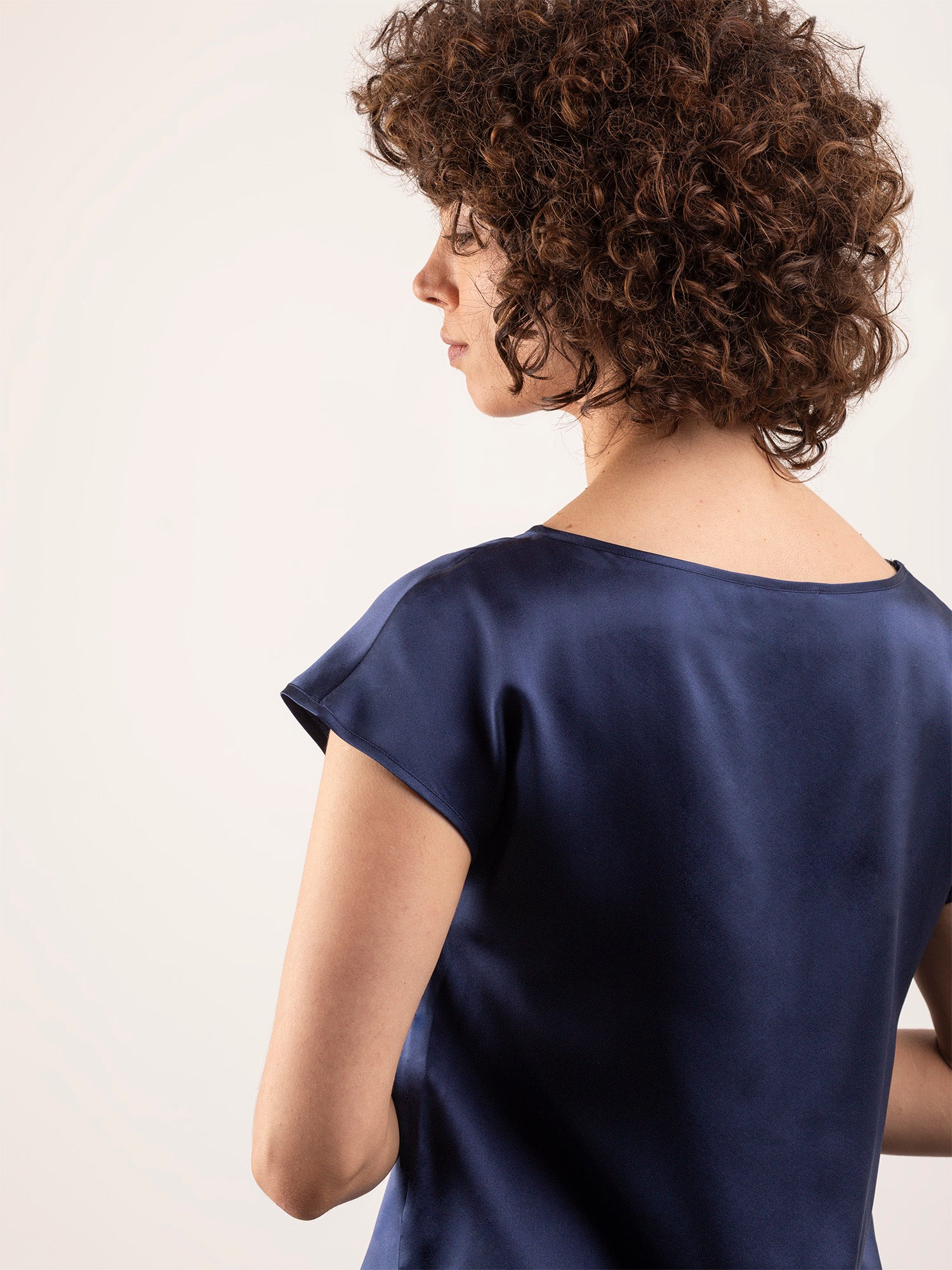 T-shirt Manica Scesa in Seta - Blu Notte