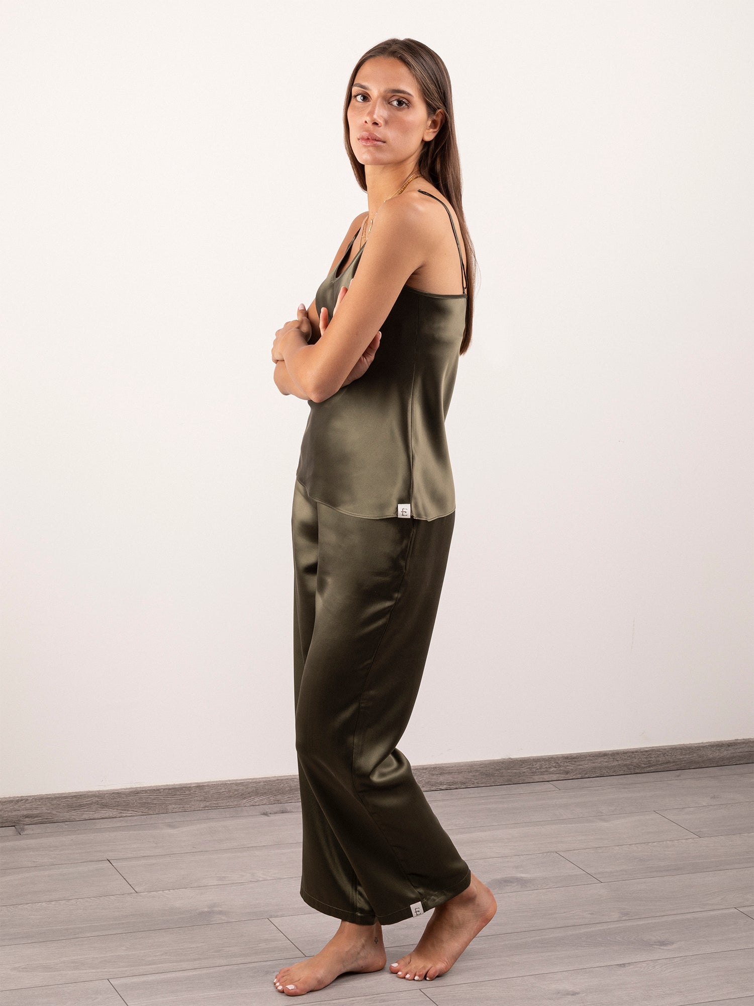 Top in Seta con Spalline Incrociabili - Verde Oliva