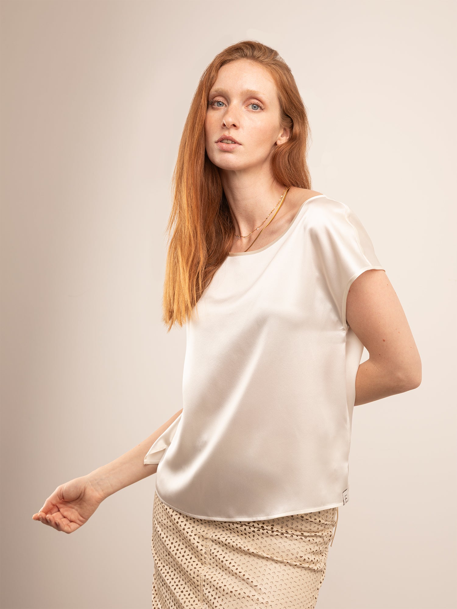 T-shirt Manica Scesa in Seta