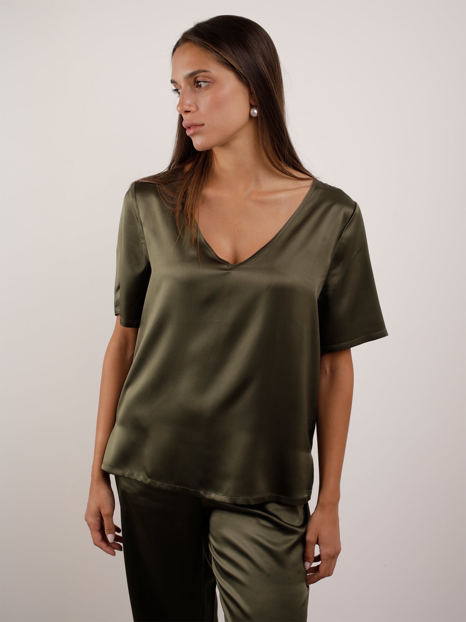 T-shirt in Seta con Scollo a V
