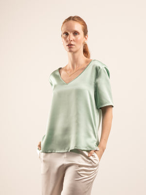 T-shirt in Seta con Scollo a V - Verde Giada