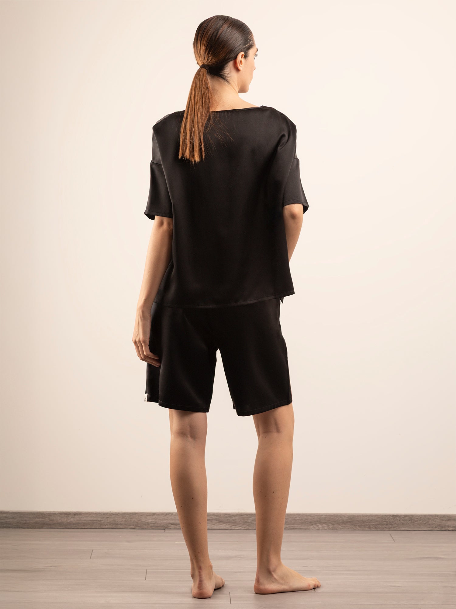 T-shirt Morbida in Seta con Taschino