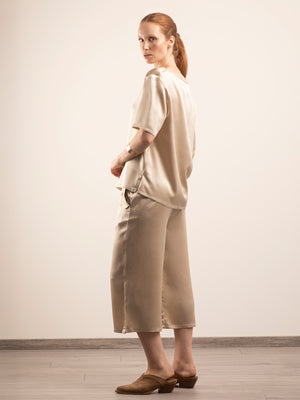 T-shirt in Seta con Scollo a V - Champagne