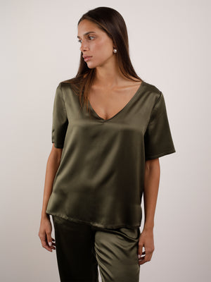 T-shirt in Seta con Scollo a V - Verde Oliva