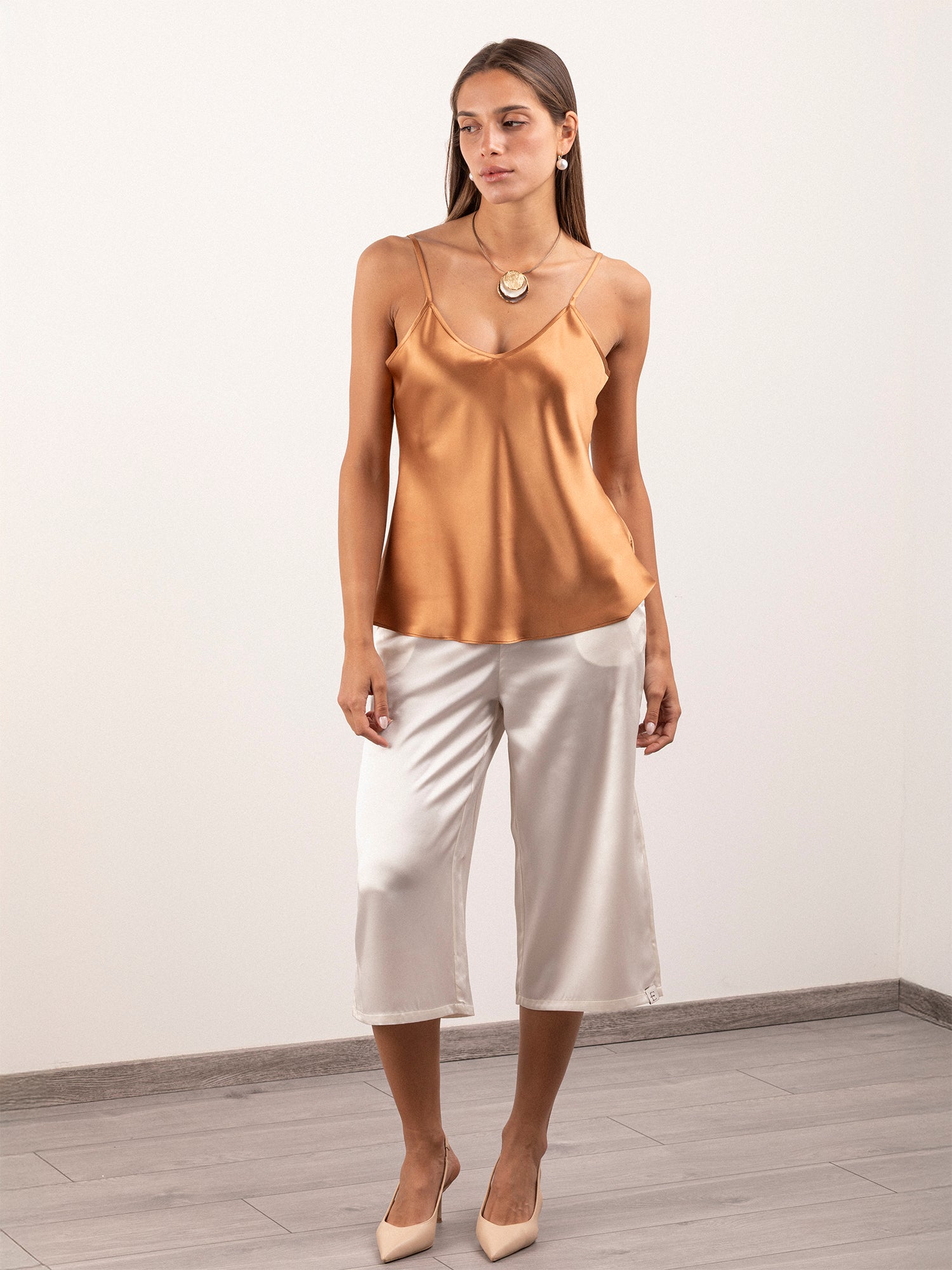 Top in Seta con Spalline Incrociabili - Caramello