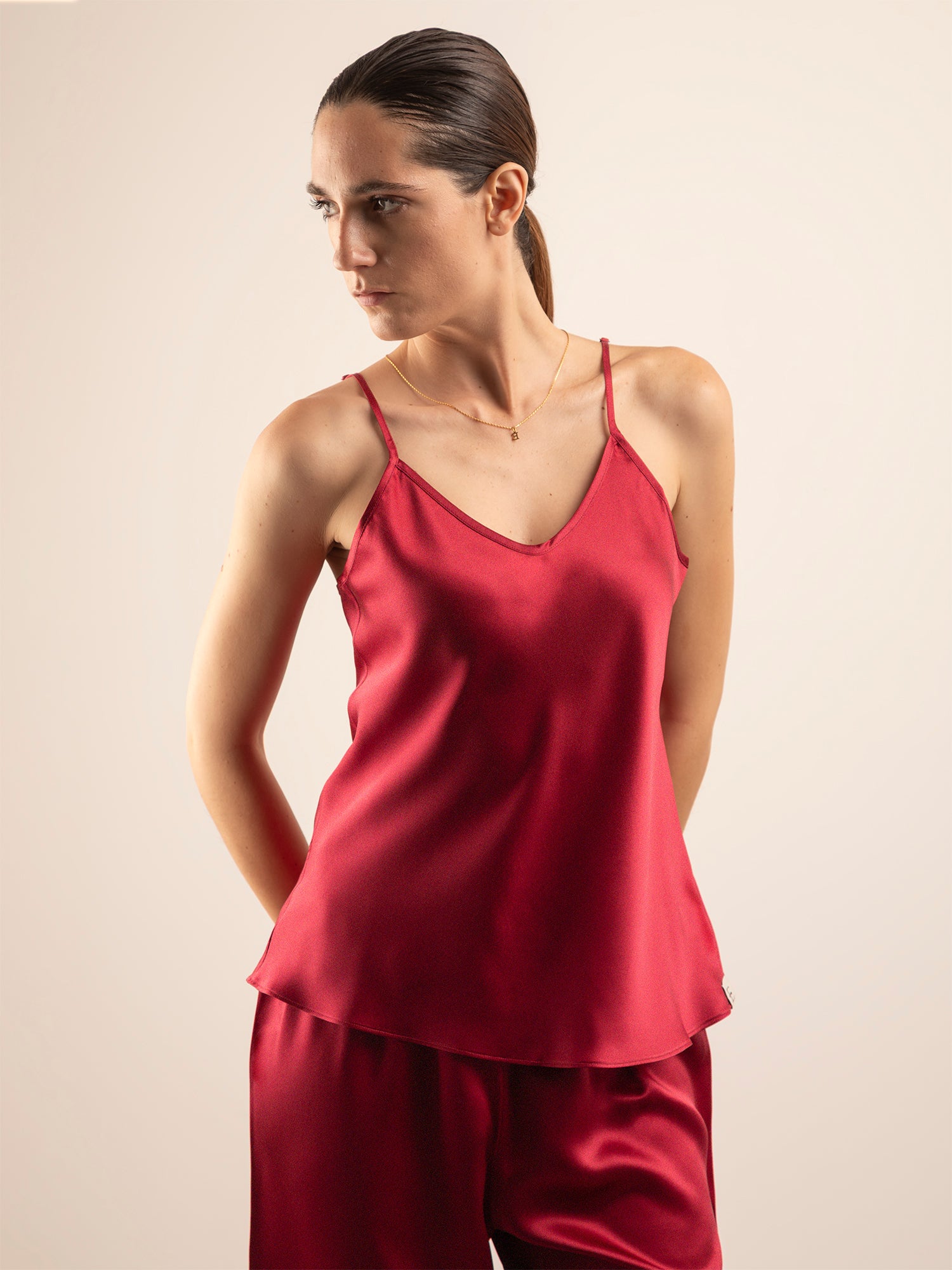 Top in Seta con Spalline Incrociabili - Rosso Bordeaux
